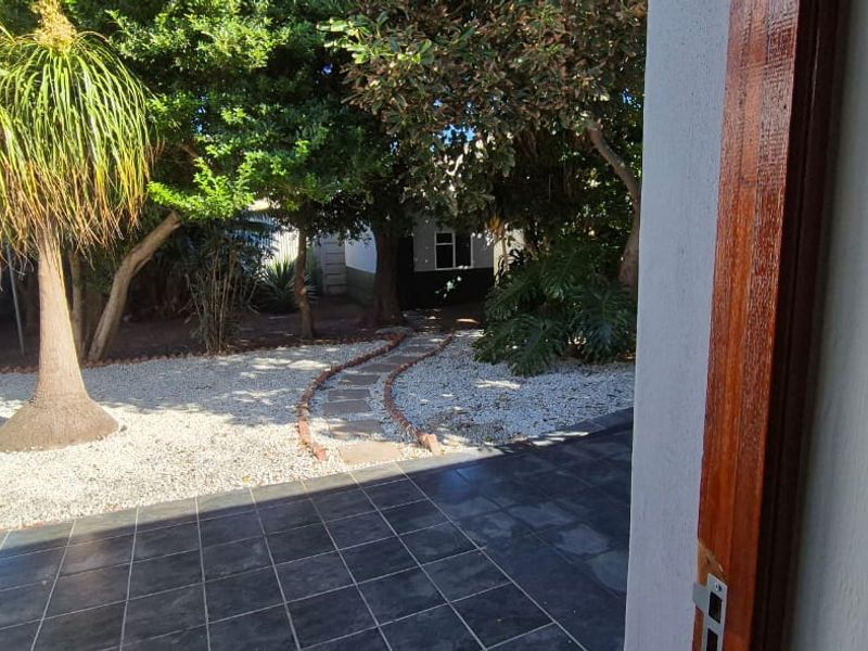 Freshly renovated and modernised  - Photo 7