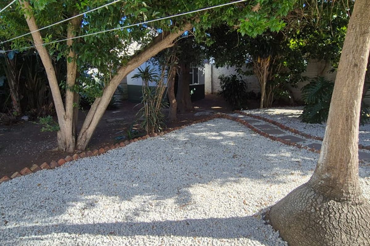 Freshly renovated and modernised  - Photo 3