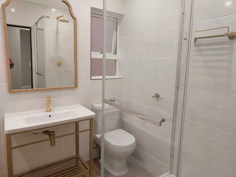 2 Bedroom Garden Unit in Douglasdale - Photo 5