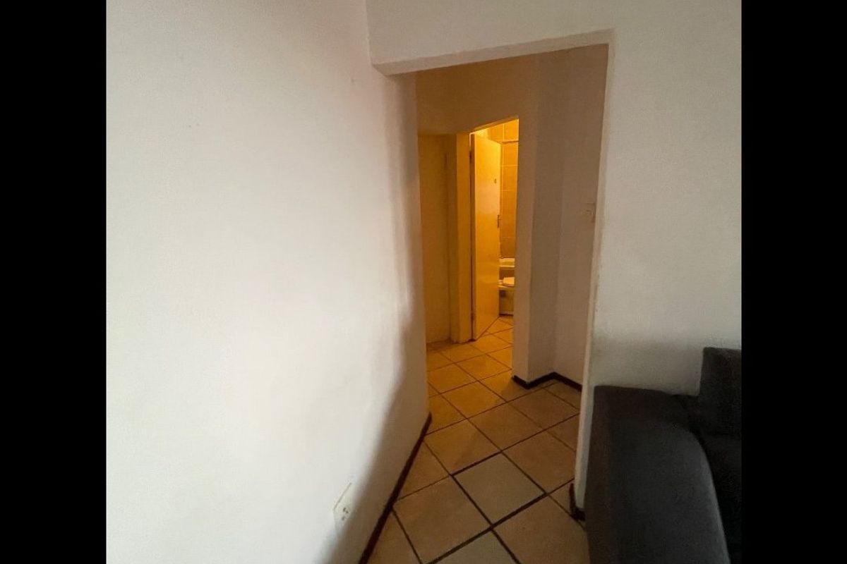 THREE BEDROOMS AND TWO BATHROOMS  - Photo 2