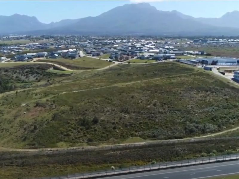 THE CLOCK IS TICKING! SECURE YOUR SPOT IN EDEN RESIDENTIAL ESTATE TODAY! - Photo 3