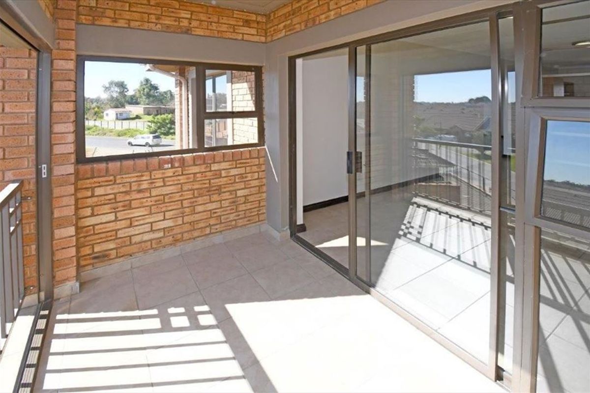 Cozy Starter Home with Essential Comforts - Photo 3
