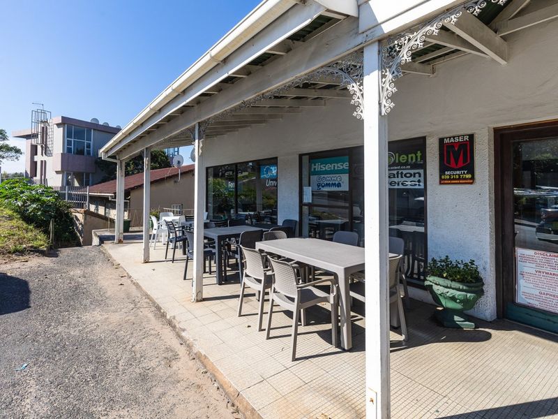 Exceptional Opportunity: Prime Three-Story Commercial Building With High Visibility  - Photo 5