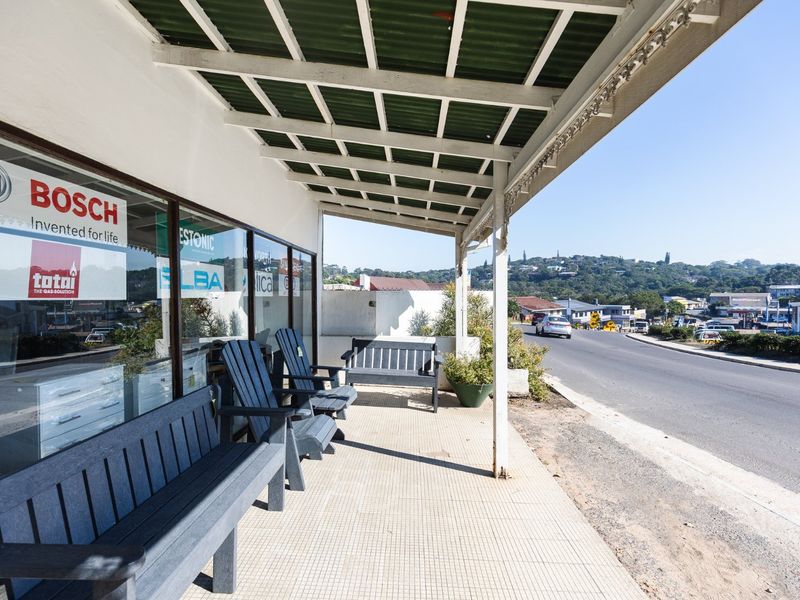 Exceptional Opportunity: Prime Three-Story Commercial Building With High Visibility  - Photo 4