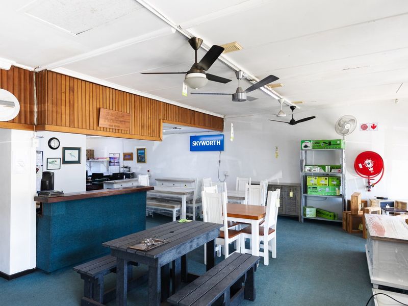 Exceptional Opportunity: Prime Three-Story Commercial Building With High Visibility  - Photo 6