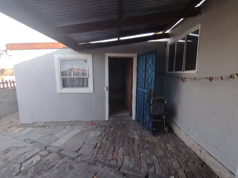 2 Bed House in Wesbank for Sale - Photo 4