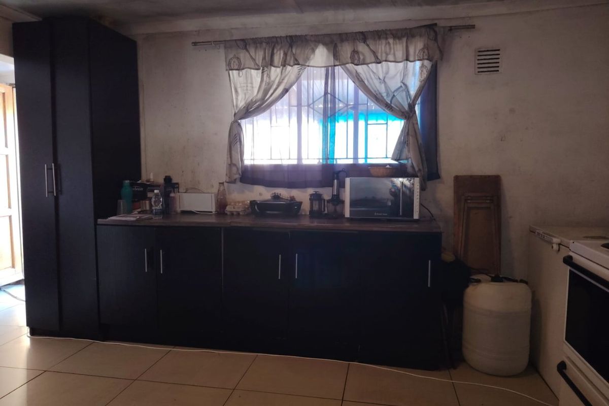 2 Bed House in Wesbank for Sale - Photo 3