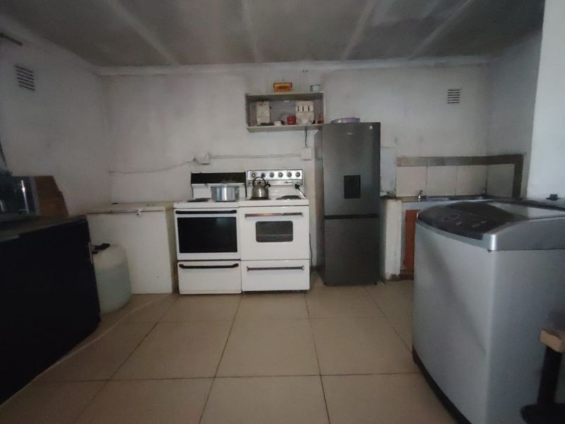 2 Bed House in Wesbank for Sale - Photo 2