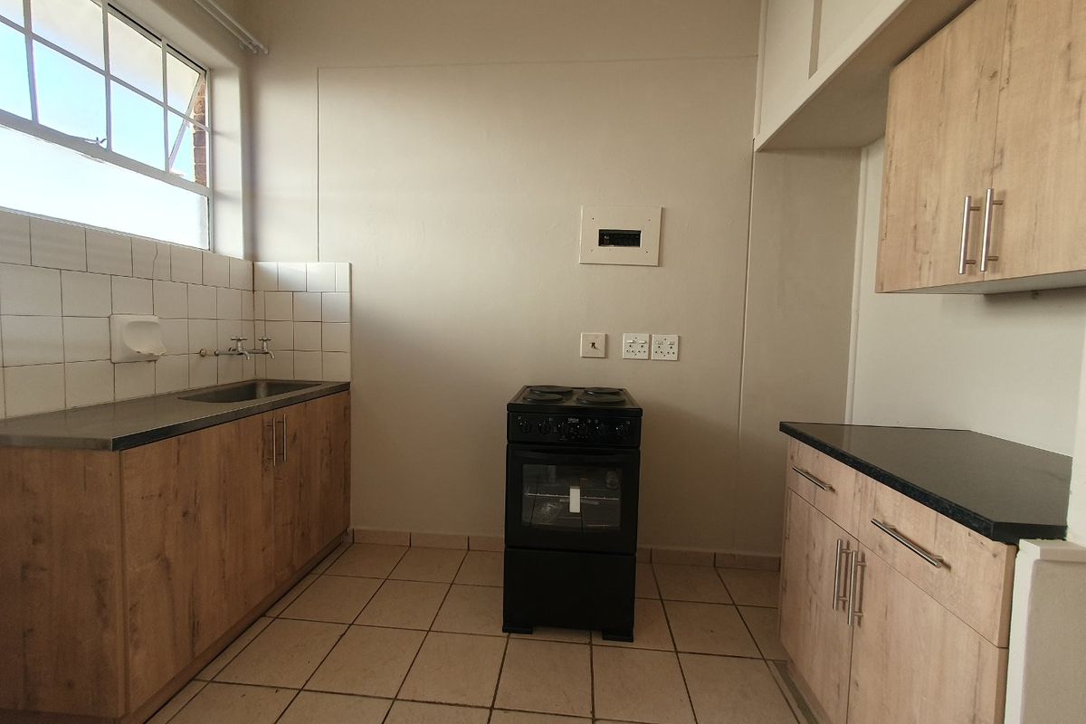 NEWLY RENOVATED BATCHELOR FLAT FOR SALE IN THE POPULAR BLOCK CHEBEMA - Photo 3