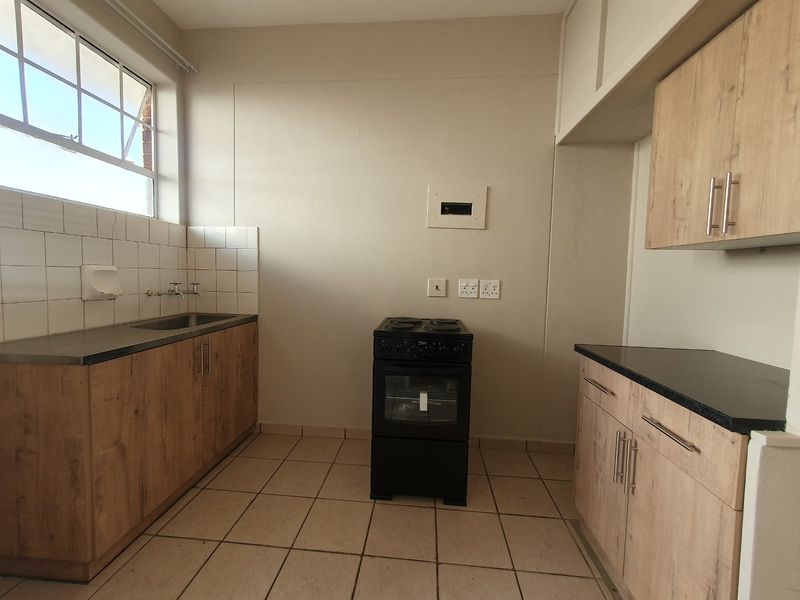 NEWLY RENOVATED BATCHELOR FLAT FOR SALE IN THE POPULAR BLOCK CHEBEMA - Photo 3