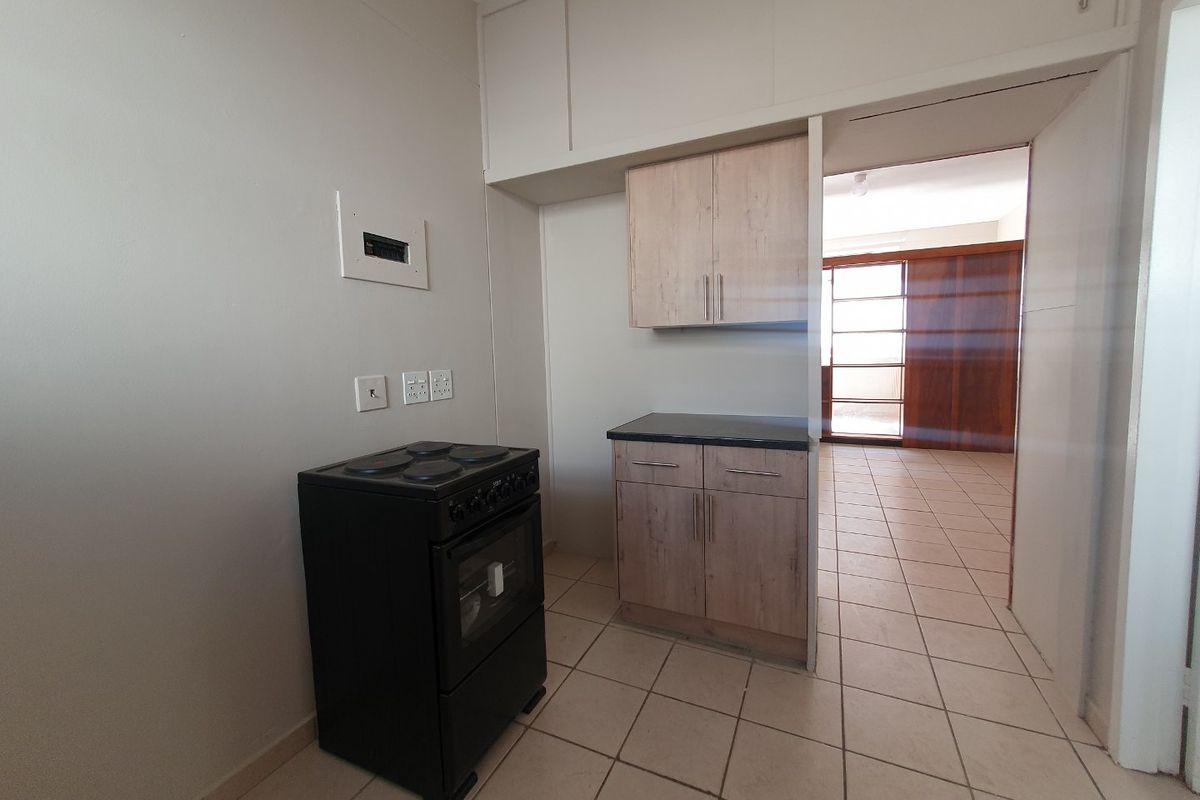 NEWLY RENOVATED BATCHELOR FLAT FOR SALE IN THE POPULAR BLOCK CHEBEMA - Photo 5