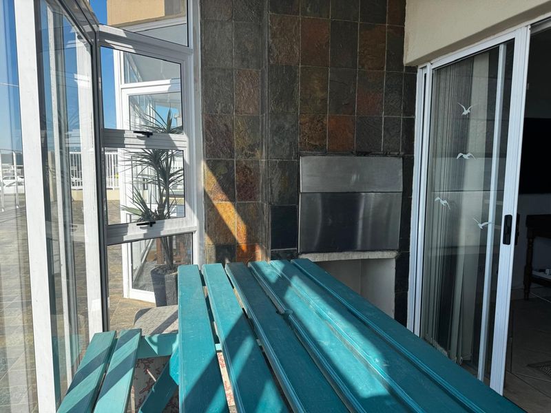 Beachfront Bliss in Jeffreys Bay! - Photo 4