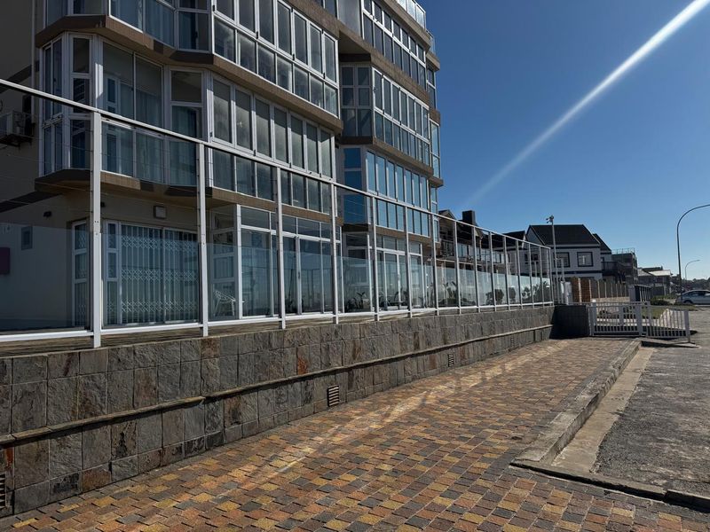 Beachfront Bliss in Jeffreys Bay! - Photo 5