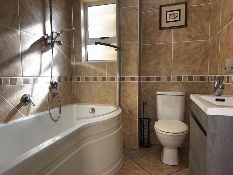 Beachfront Bliss in Jeffreys Bay! - Photo 9