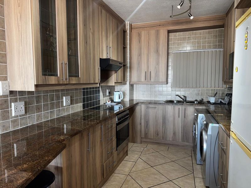 Beachfront Bliss in Jeffreys Bay! - Photo 10