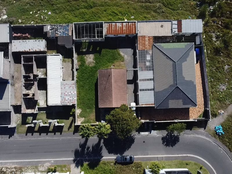 Investor’s Dream or Dual-Family Opportunity – Unlock the Potential! - Photo 3