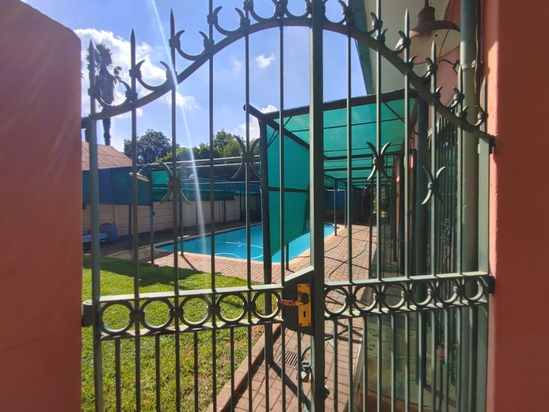 Immaculate 4-Bedroom Home in the Heart of Capital Park – Deceased Estate - Photo 10