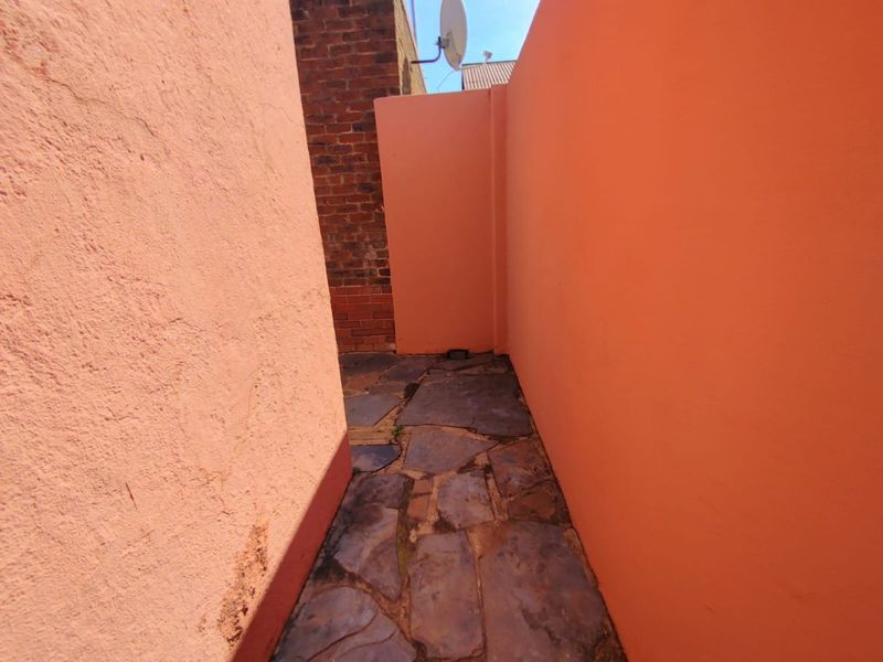 Immaculate 4-Bedroom Home in the Heart of Capital Park – Deceased Estate - Photo 4