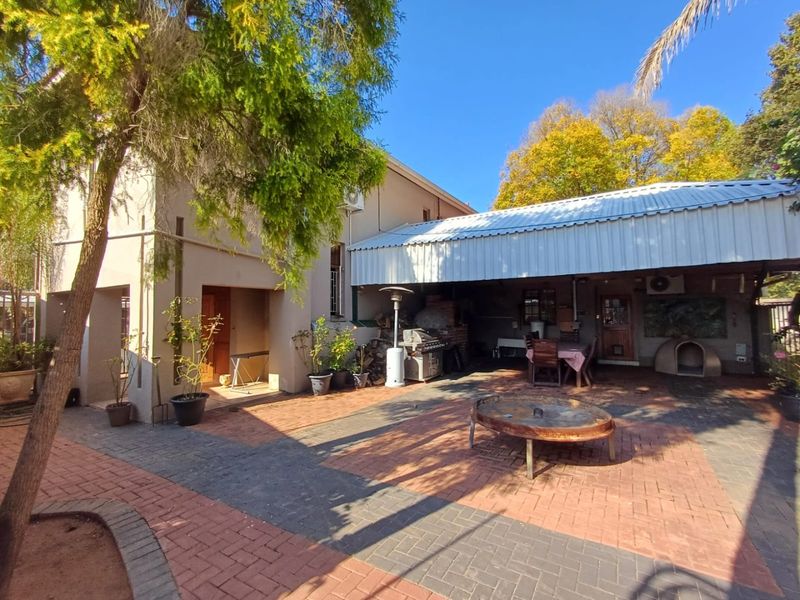 Grand Double-Storey Retreat on Expansive Stand – Exclusive Living in Stilfontein Ext 4 - Photo 6