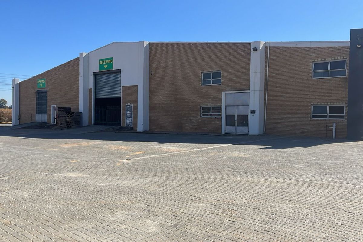 15000 SQUARE METERS MIXED USE RE-ZONED PROPERTY DEVELOPMENT LAND & COMMERCIAL BUSINESS PROPERTY FOR SALE - Photo 4