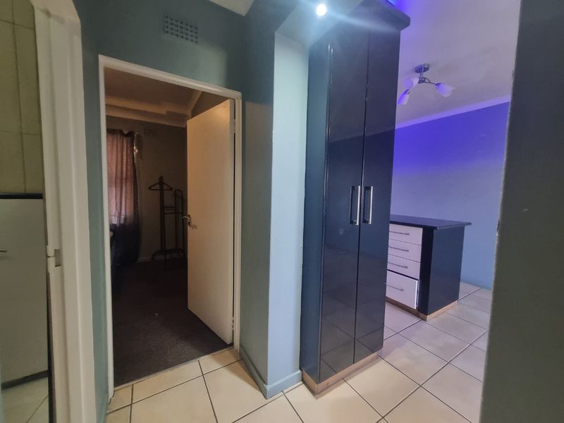 Priced to Sell at R695 000 – Don’t Delay! - Photo 5