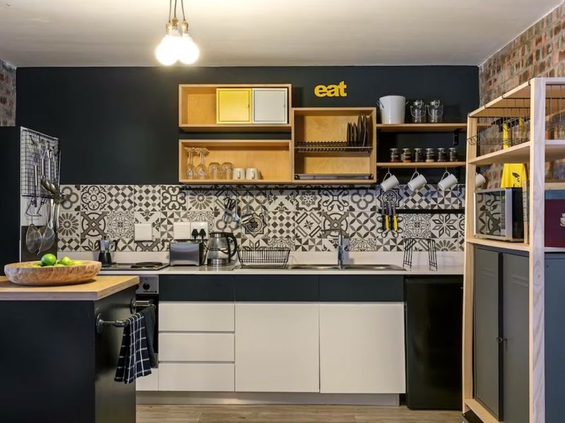 Modern Industrial Charm in the Heart of Salt River - Photo 4