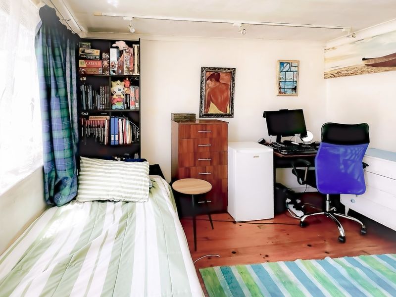Charming Furnished Studio in Upper Green Point. - Photo 5