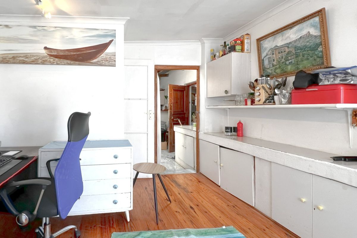 Charming Furnished Studio in Upper Green Point. - Photo 4