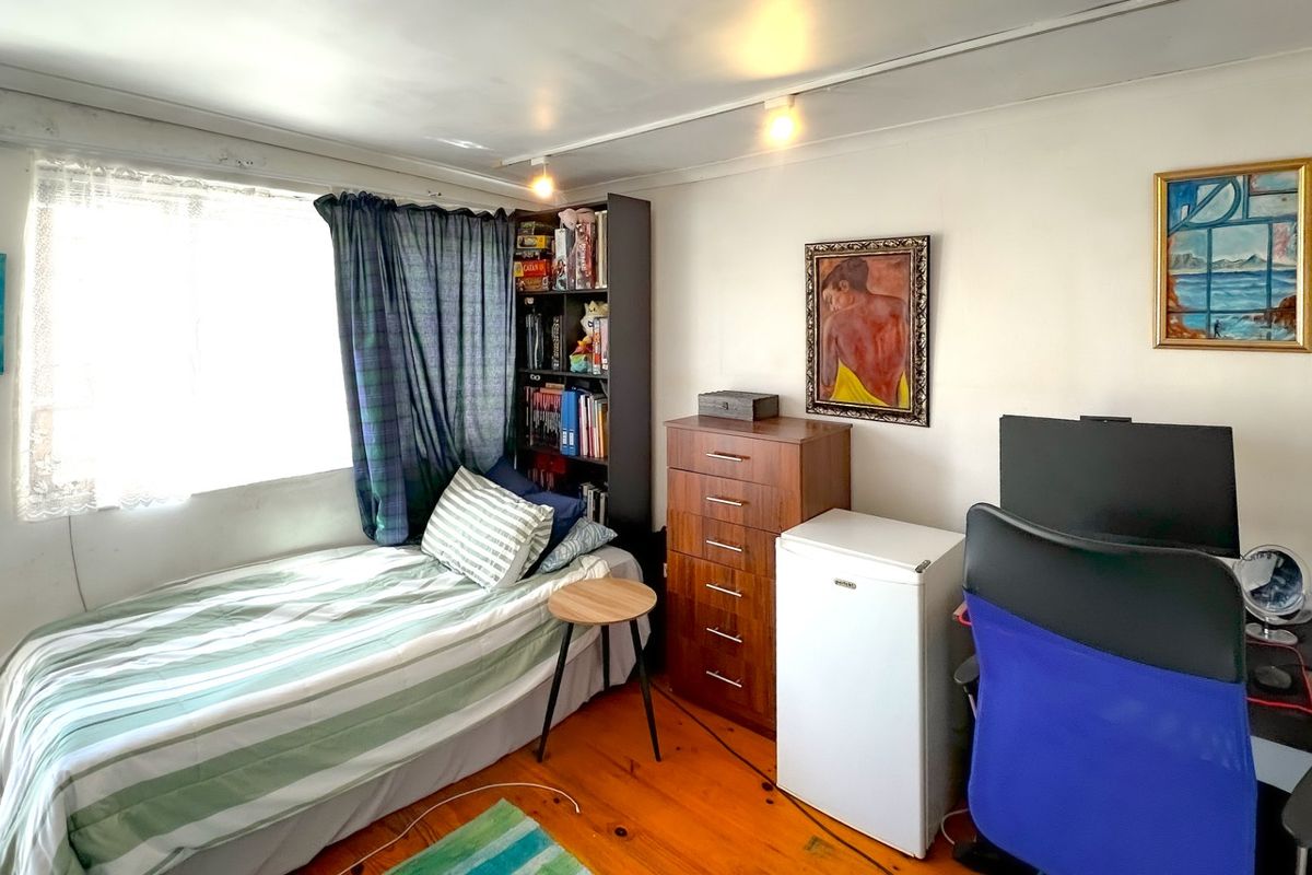 Charming Furnished Studio in Upper Green Point. - Photo 3