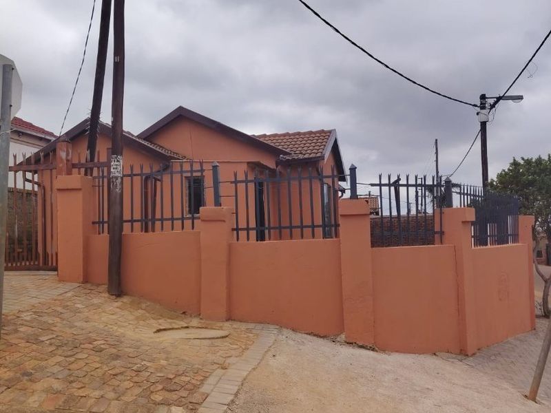 Two Bedrooms Home for Rent - Lotus Gardens  - Photo 10