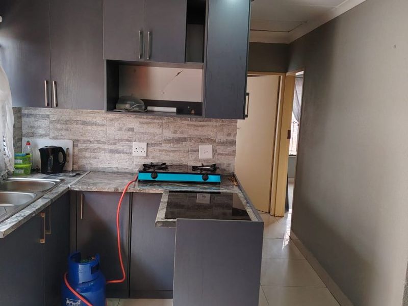 Two Bedrooms Home for Rent - Lotus Gardens  - Photo 7