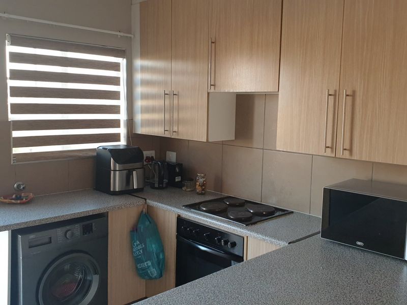 Modern 2 Bedroom Apartment Monavoni - Photo 10