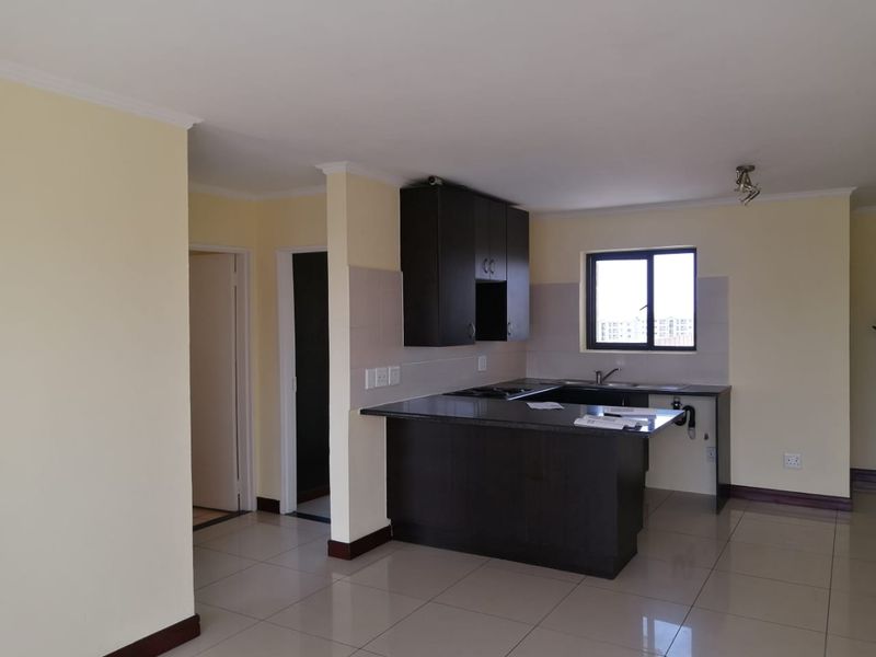 Modern 2 Bed Apartment in Carlswald - Photo 2