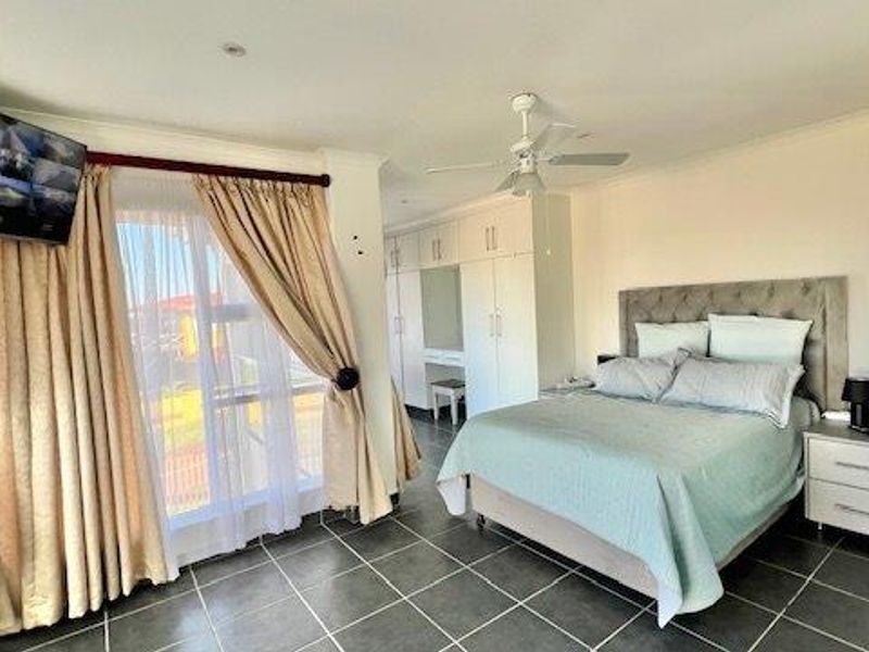 Spacious 5-Bedroom Home with Stunning Sea Views – St Michaels On Sea - Photo 9