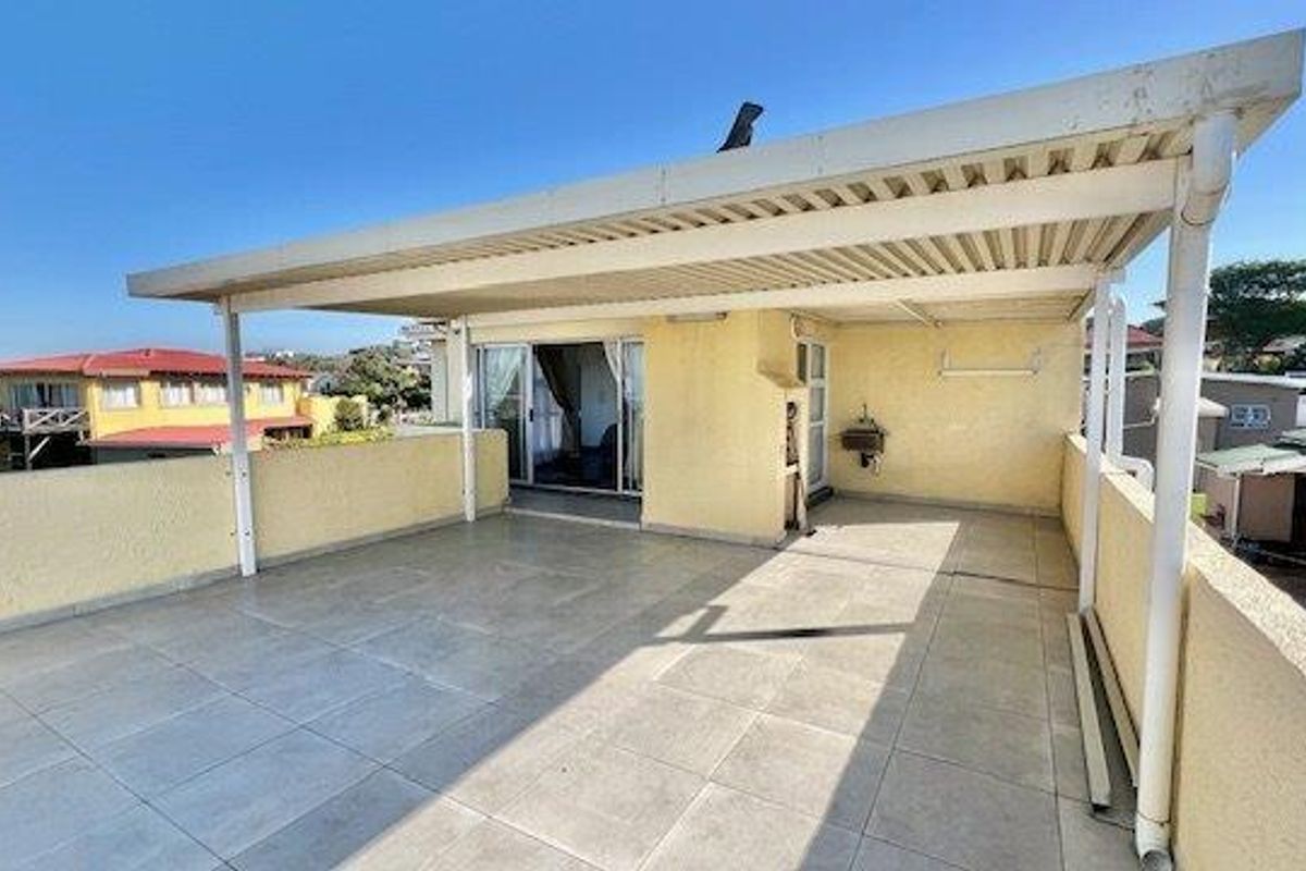 Spacious 5-Bedroom Home with Stunning Sea Views – St Michaels On Sea - Photo 4