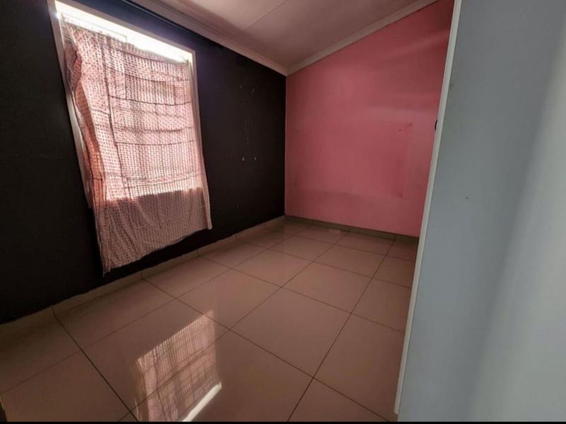 3-Bedroom Semi-Detached Duplex for Sale — Great Value & Convenient Location! - Photo 5