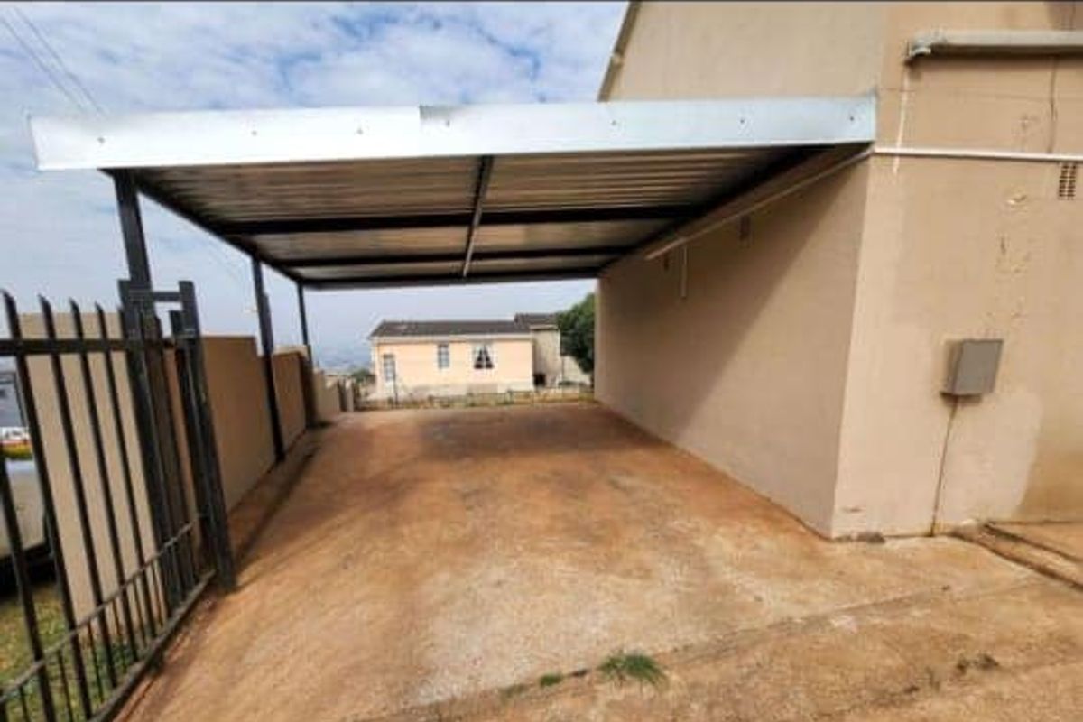 3-Bedroom Semi-Detached Duplex for Sale — Great Value & Convenient Location! - Photo 2