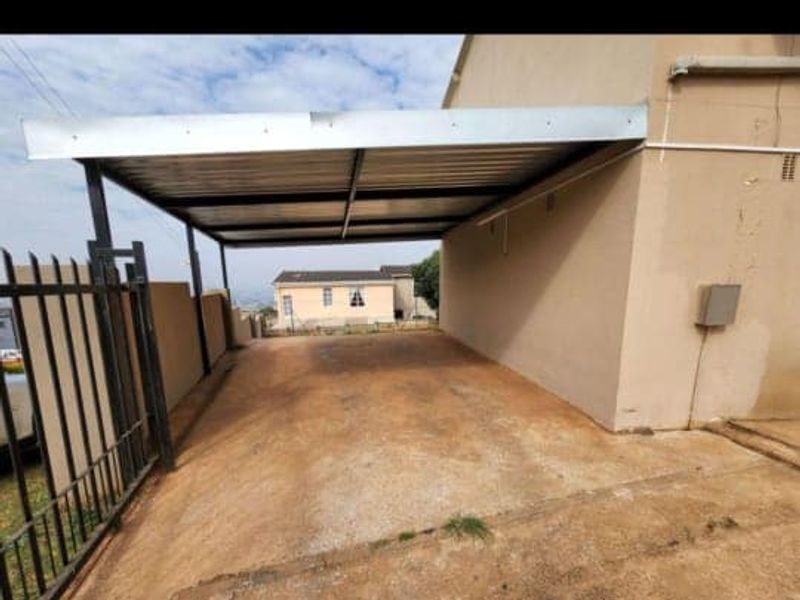 3-Bedroom Semi-Detached Duplex for Sale — Great Value & Convenient Location! - Photo 2