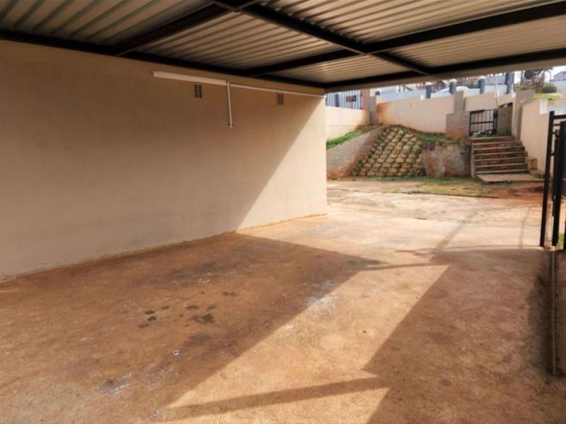 3-Bedroom Semi-Detached Duplex for Sale — Great Value & Convenient Location! - Photo 4