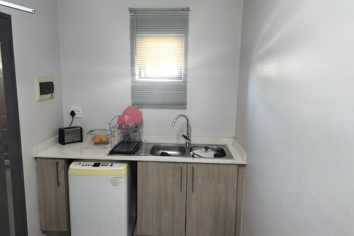 2 Bedroom 2 Bathroom Apartment for Sale - Photo 3