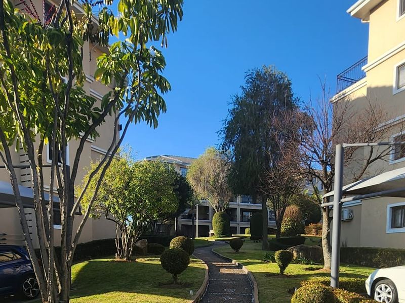 LOOKING FOR RENTAL IN MIDRAND? LOOK NO FURTHER........... - Photo 5