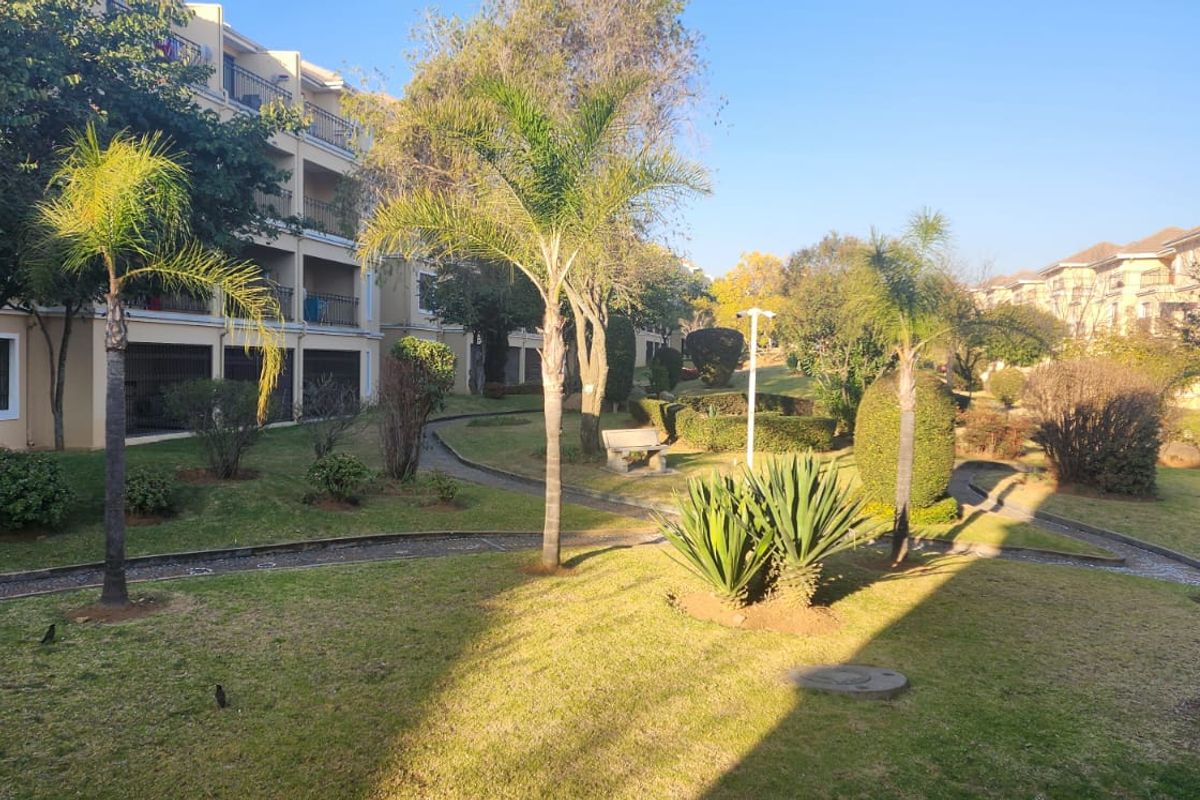 LOOKING FOR RENTAL IN MIDRAND? LOOK NO FURTHER........... - Photo 3