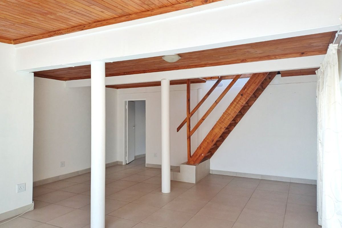 Charming 3 Bedroom Coastal Family Home in Tergniet - Photo 3