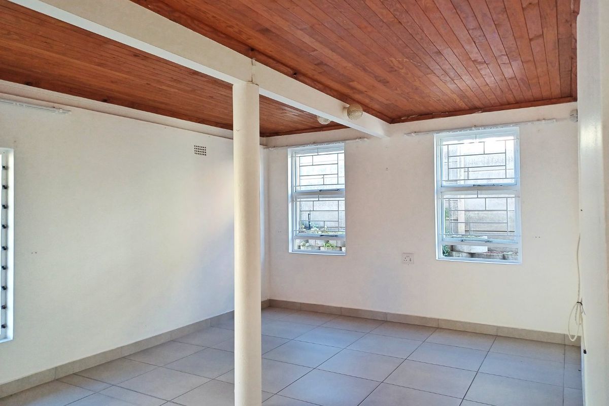 Charming 3 Bedroom Coastal Family Home in Tergniet - Photo 5