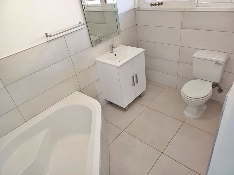 Charming 3 Bedroom Coastal Family Home in Tergniet - Photo 10