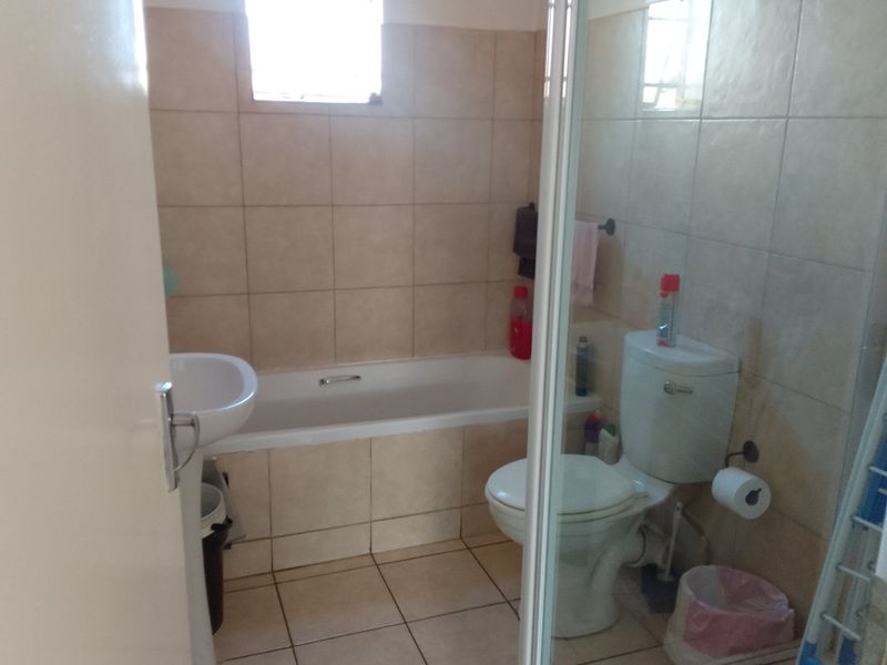 This unit boasts a prime location in Edenvale - Photo 10