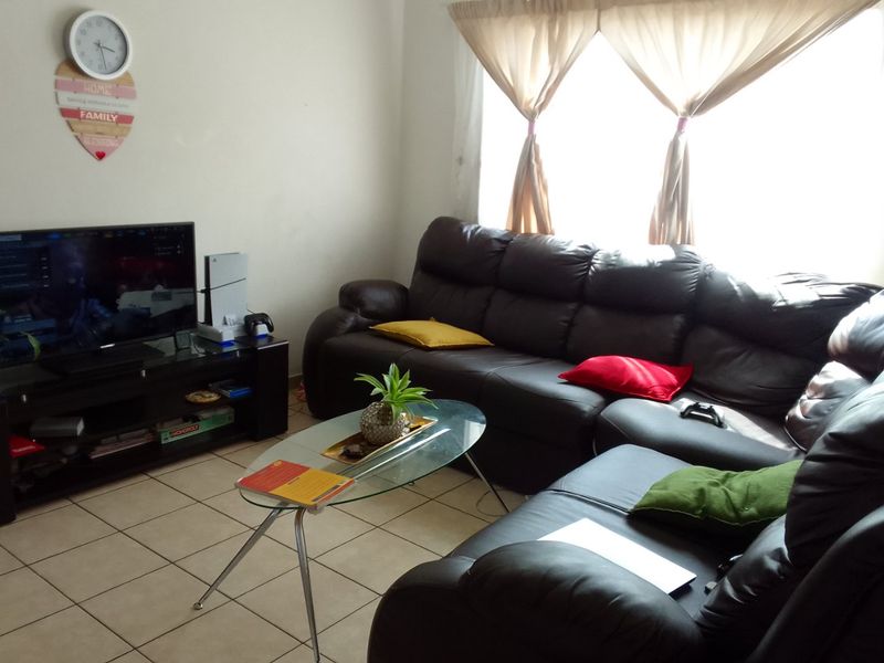 This unit boasts a prime location in Edenvale - Photo 2