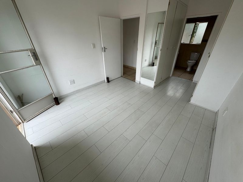 UNBELIEVABLE GLEN MARAIS GEM! - Photo 5