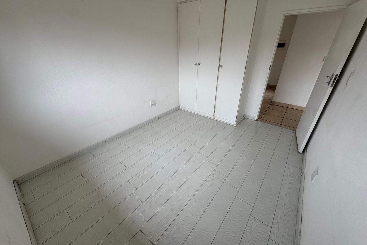 UNBELIEVABLE GLEN MARAIS GEM! - Photo 4