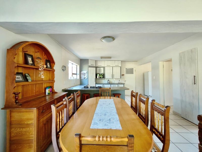 Modern Double-Story Family Home with Private Access to the Vaal Dam - Photo 8